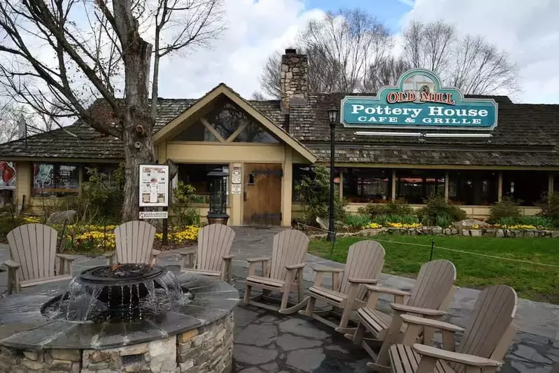 old mill pottery house cafe - one of the top 10 places to eat in Pigeon Forge TN