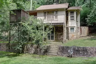 storybook romance cabin in gatlinburg