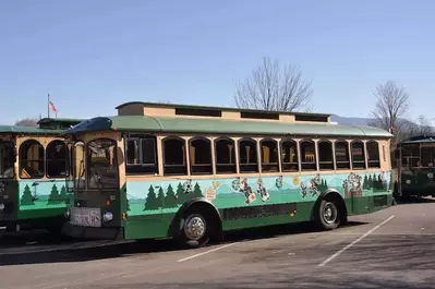 Pigeon Forge Trolley is one of the best cheap things to do in Pigeon Forge