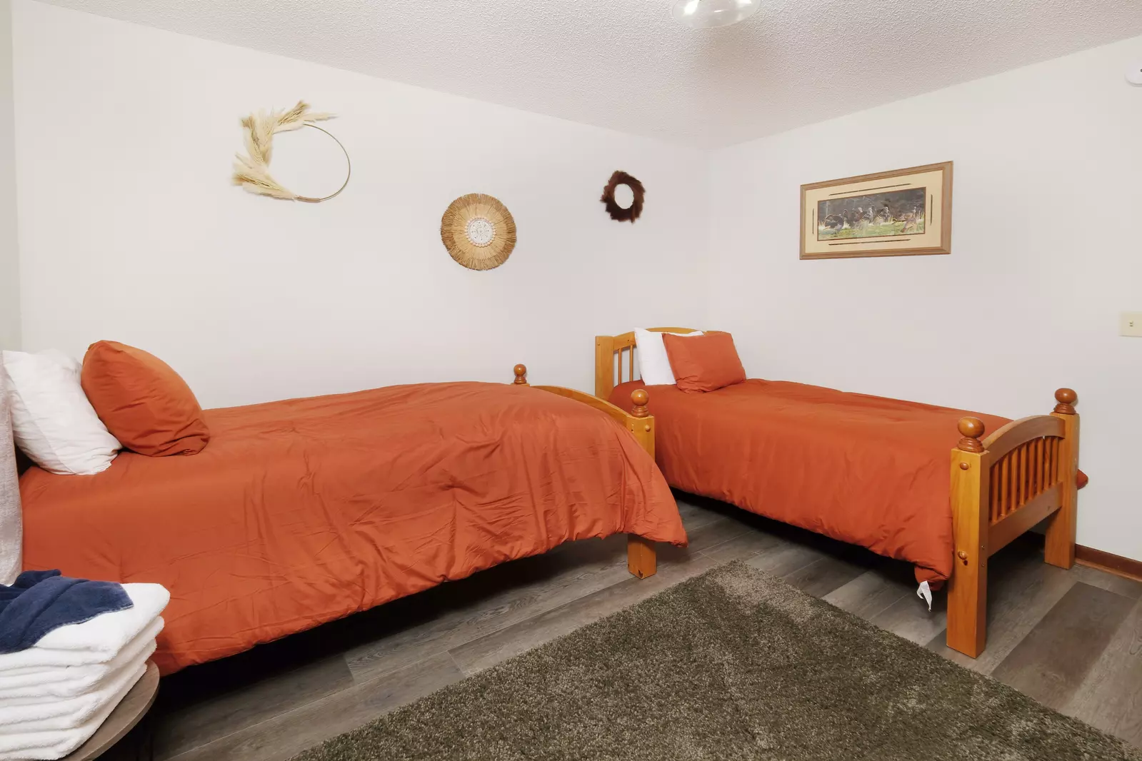 GREEN ACRES FARMHOUSE