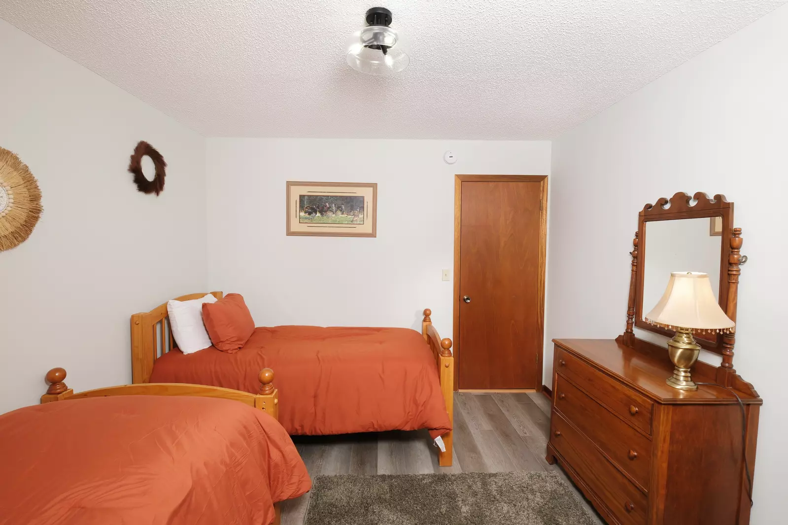 GREEN ACRES FARMHOUSE