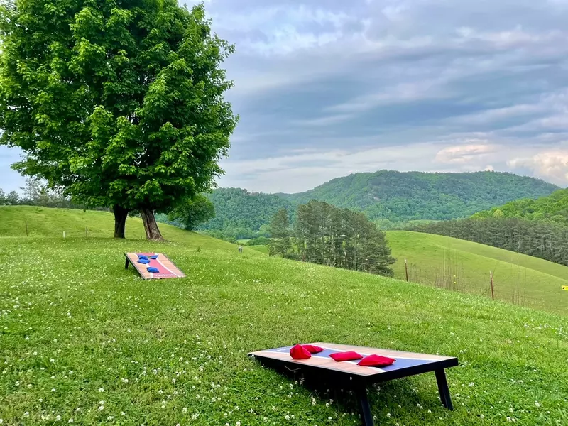 GREEN ACRES FARMHOUSE